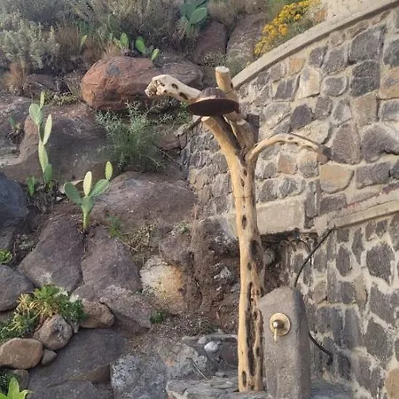 Casa Rosetta Lipari بيت للعطل *